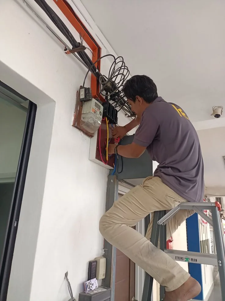 Penambahan titik kamera CCTV dekat pintu masuk di Jakarta oleh ASATURA